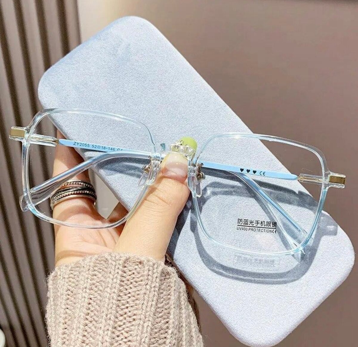 Lunettes de vue et de soleil élégantes