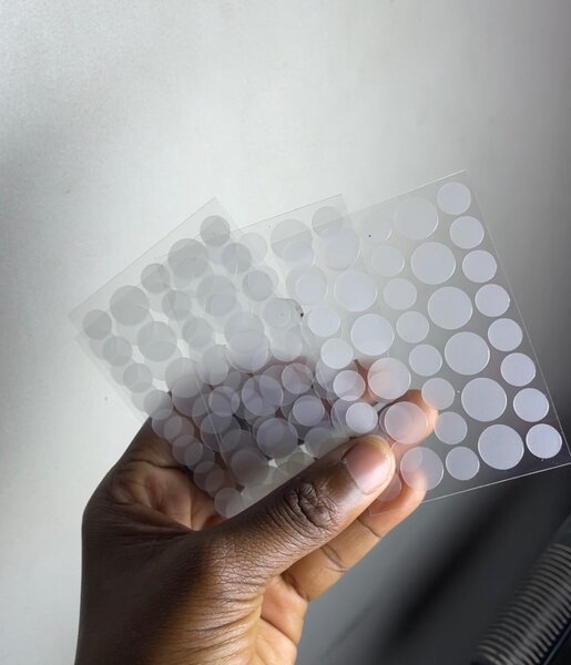 Patchs anti-acné invisibles