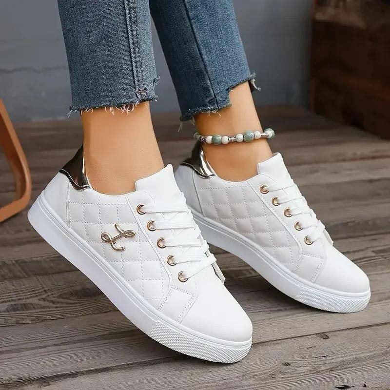 Ladies sneakers