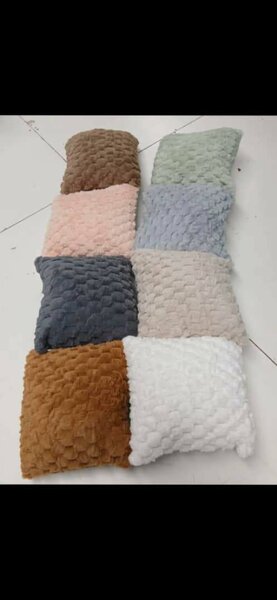 Coussins décoratifs moelleux