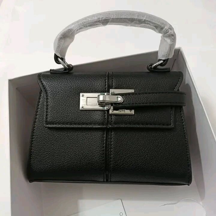 Sac à main élégant en cuir