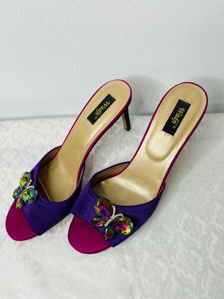 talons papillon élégantes