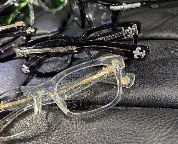 Lunettes tendance chrome