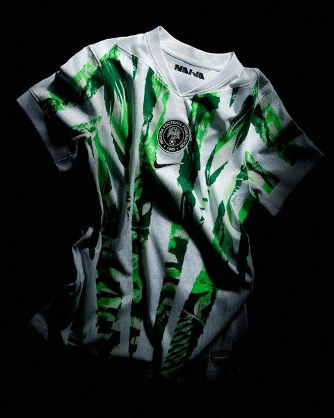 Maillot de foot vert et blanc