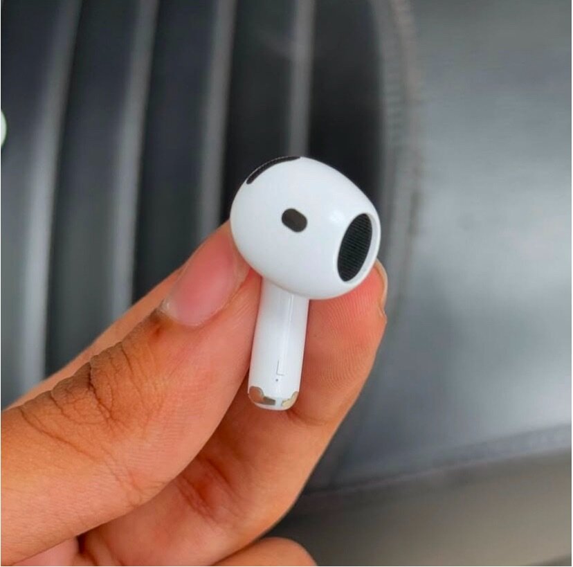 Brand new 2024 AirPods 4