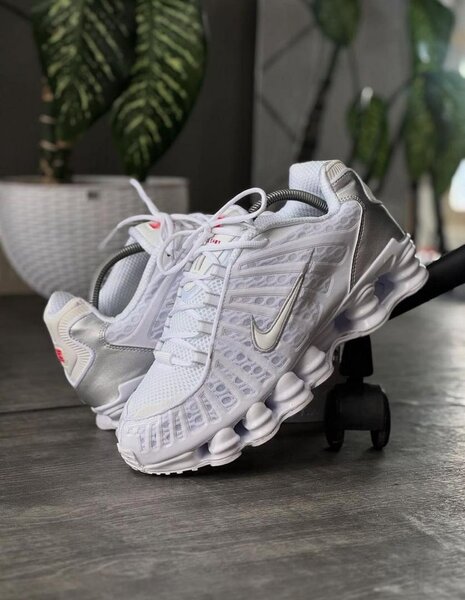 Chaussures NIKE  Originale