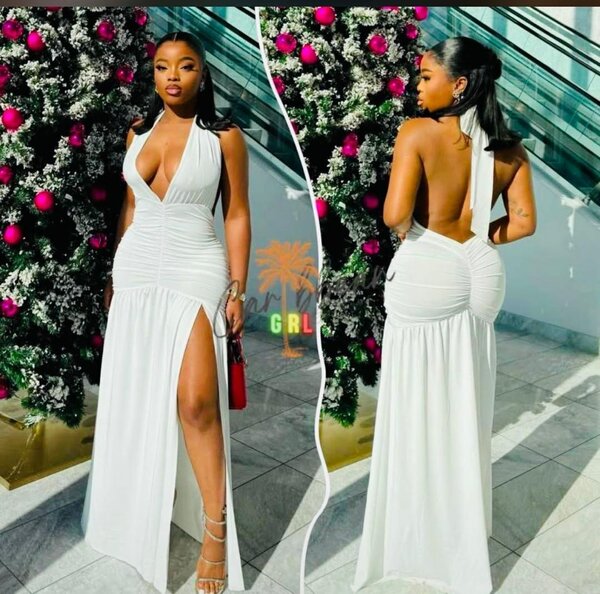 Robe Blanche Évasée Élégante