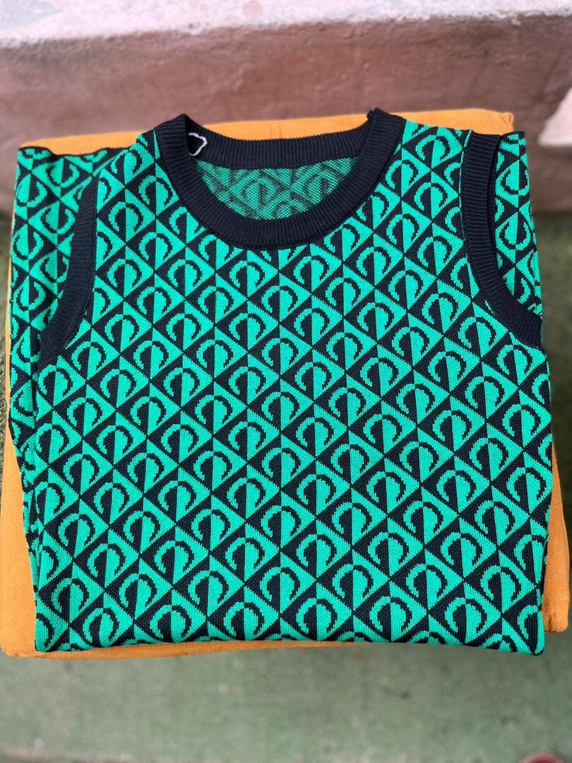 Robe sans manches à motifs verts