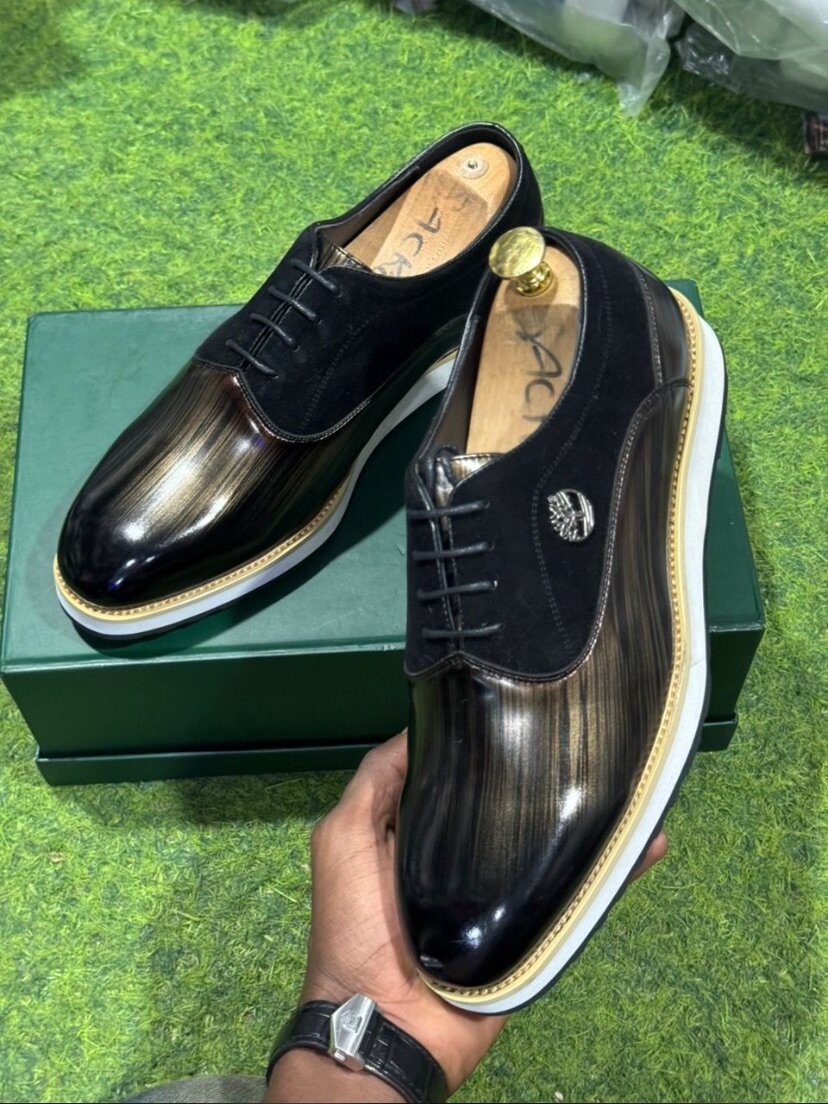 Chaussures habillées en cuir élégantes