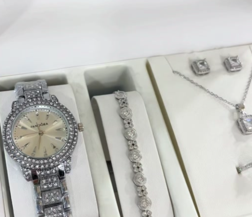 Зергер буюмдардын топтому