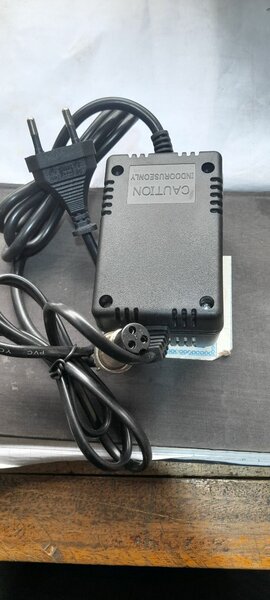 Universal Power Adapter