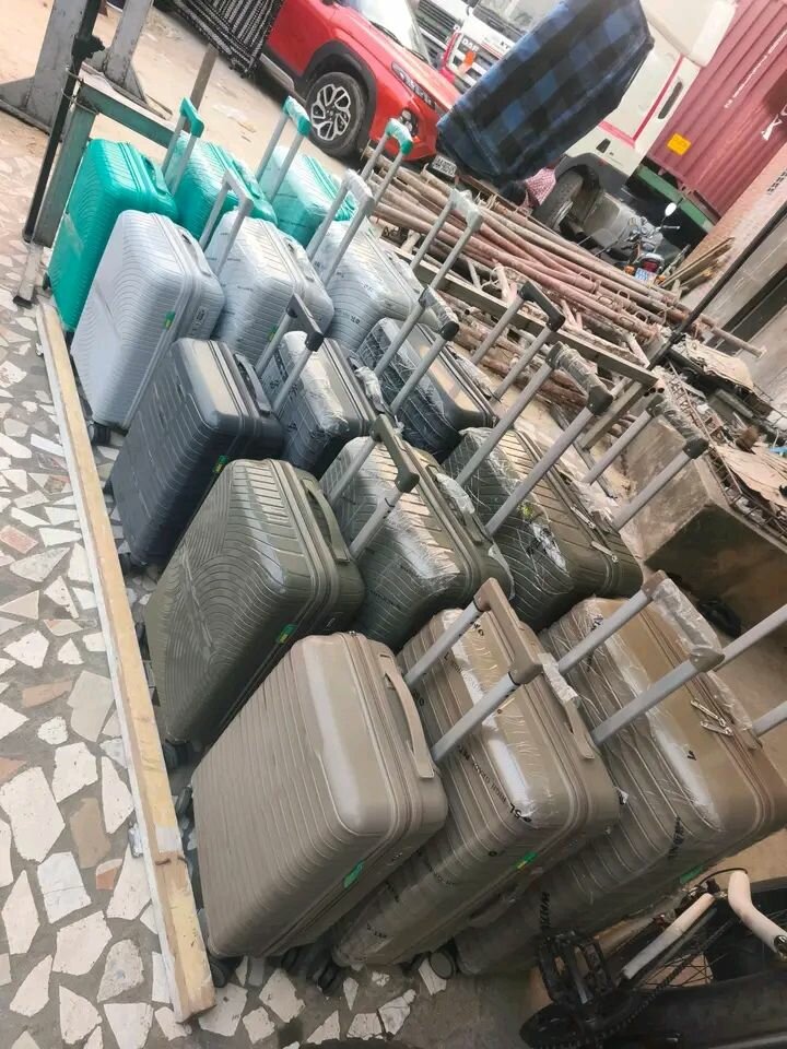 Valises rigides à roulettes