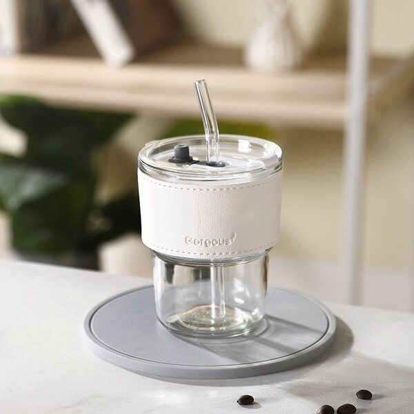 Verres à café élégants en verre