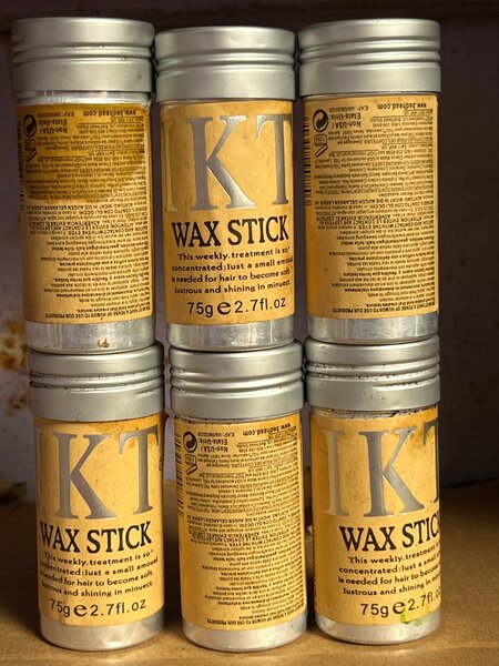 stick de cire capillaire