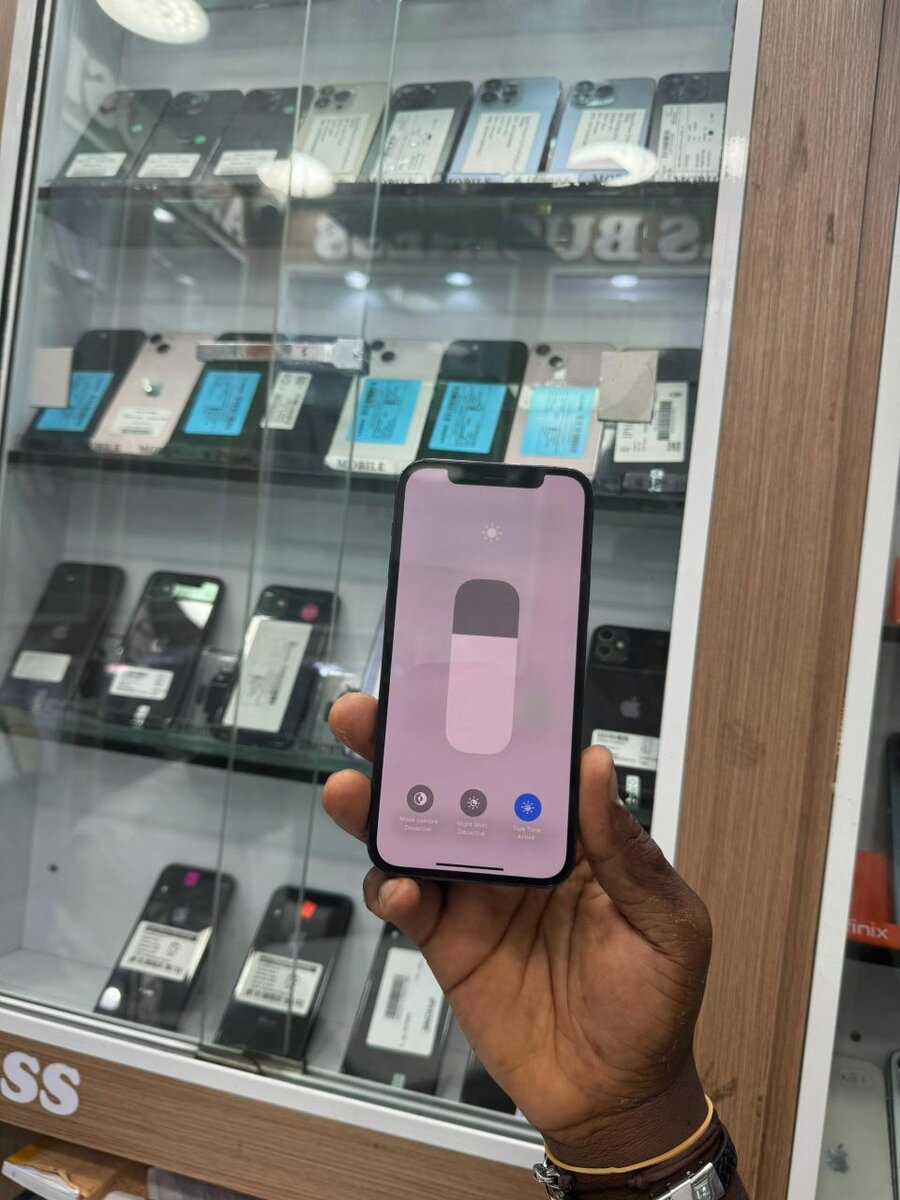 iPhone 12 Pro  0100671054