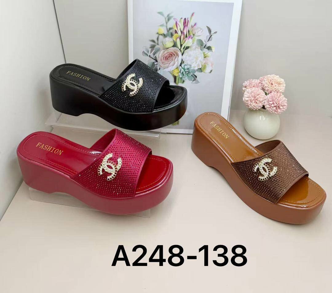 Sandales compensées femme