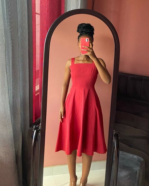 Dress Size M (UK 10)