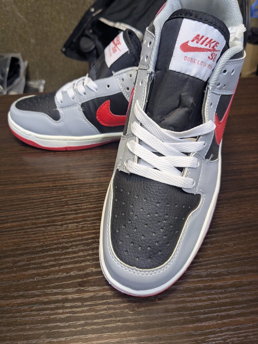 Кроссовки Nike