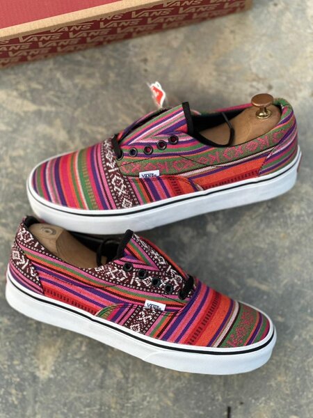 Baskets colorées Vans ethniques