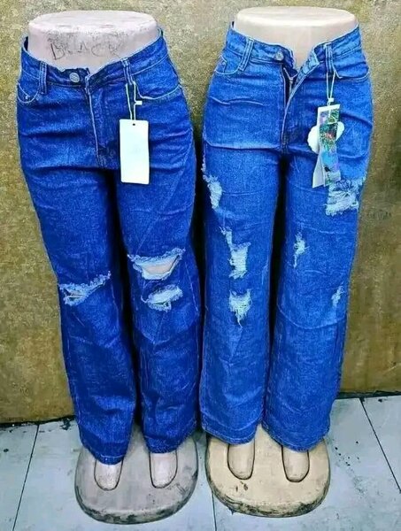 Jeans larges déchirés