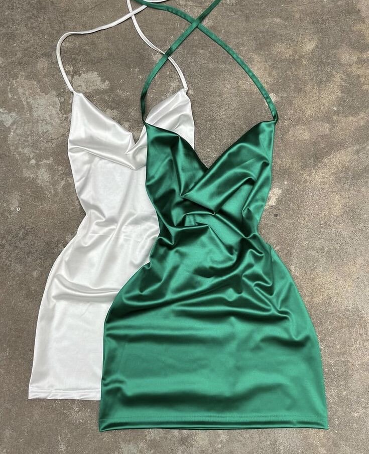 Robe satin élégante femme