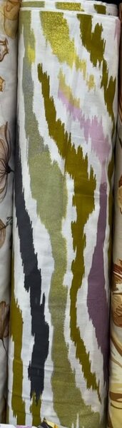 Рулон красивой узорчатой ткани Ранфорс