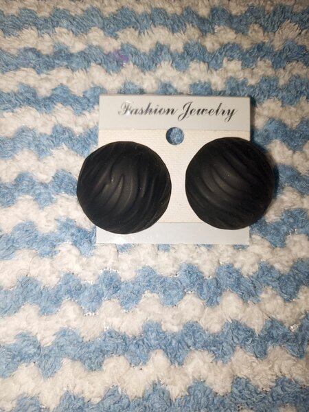 80 cedis for all. 30 for one