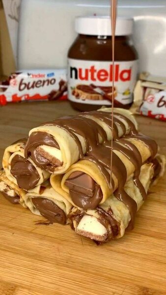 Crêpes roulées au Nutella Bueno