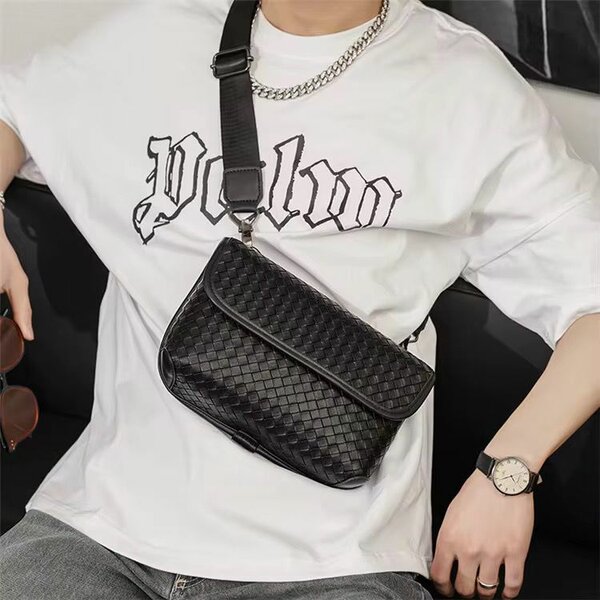 Sac banane en cuir noir pour homme