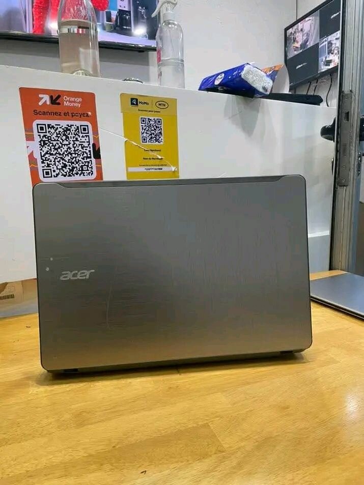 Ordinateur portable Acer élégant