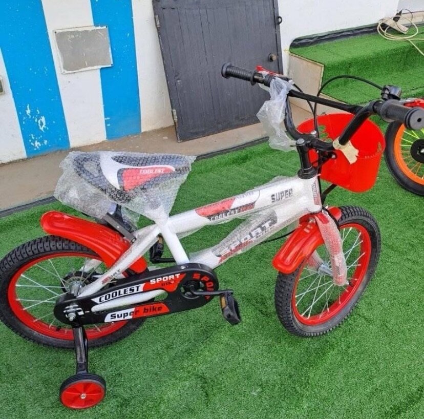 Vélo VTT pour enfants de 4 a 8 ans