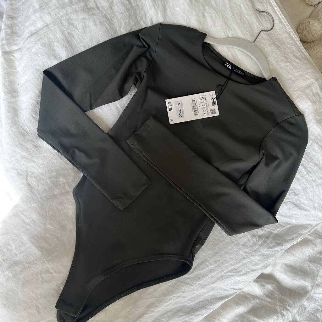 Long sleeves bodysuits