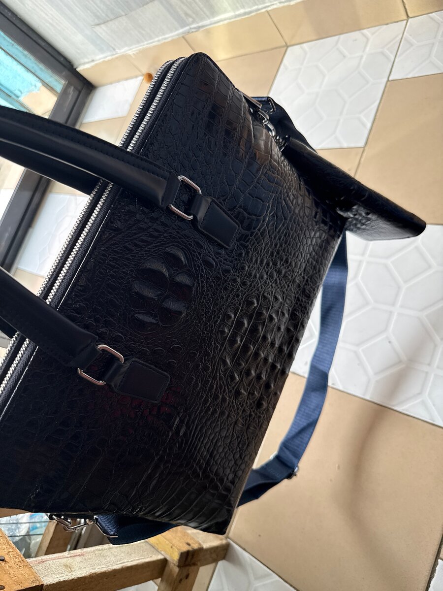 Sacoche en cuir crocodile