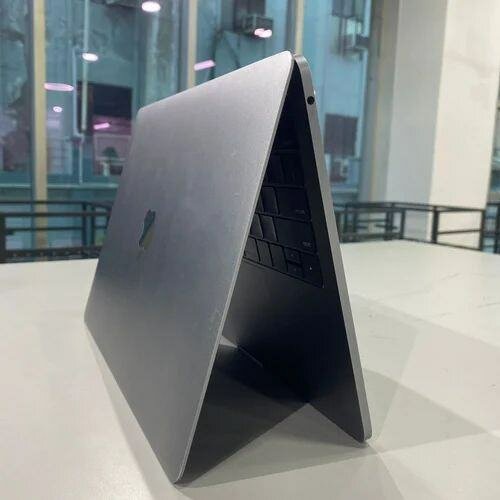 Ordinateur Portable Fin et Puissant