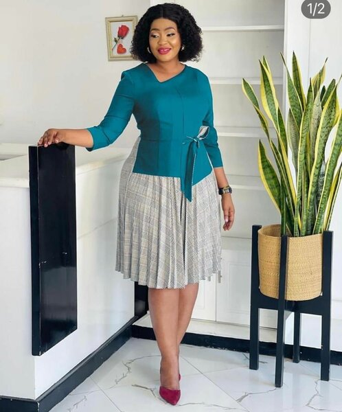 Robe élégante à manches longues