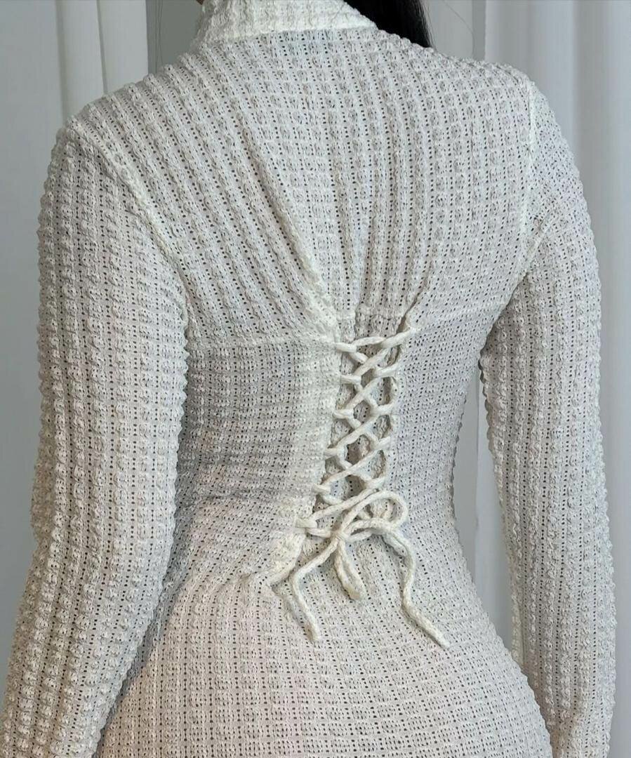 Robe élégante à nouer blanche