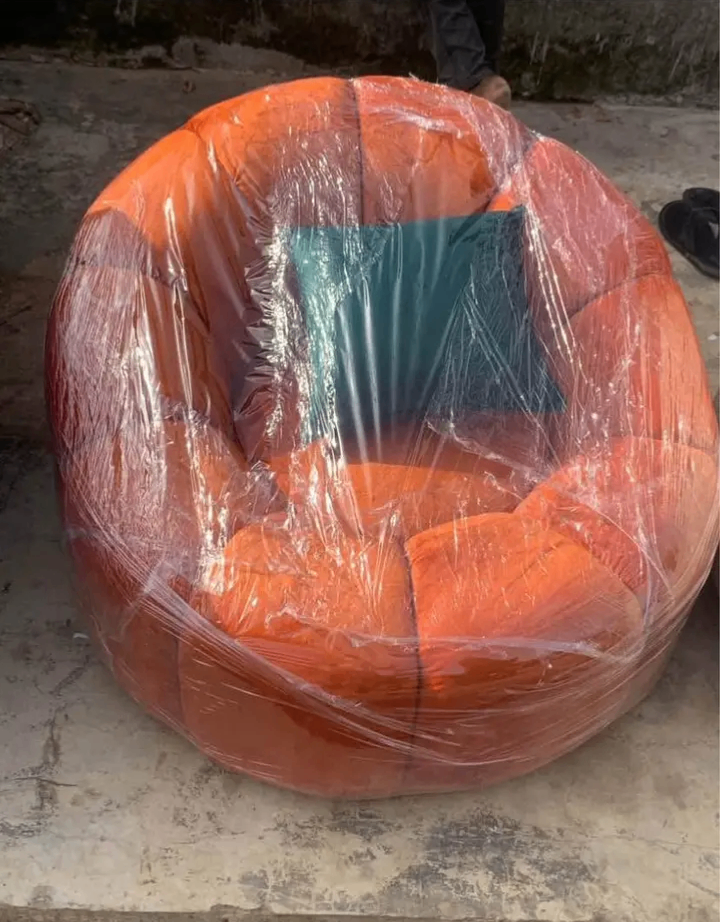 Fauteuil rond en peluche