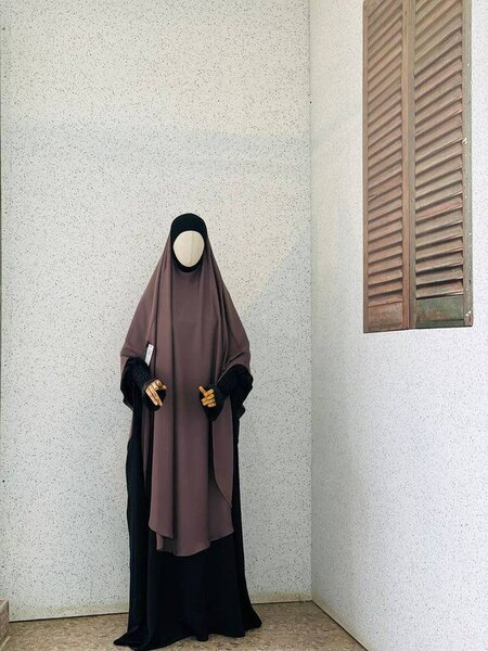 Abaya et khimar moyen