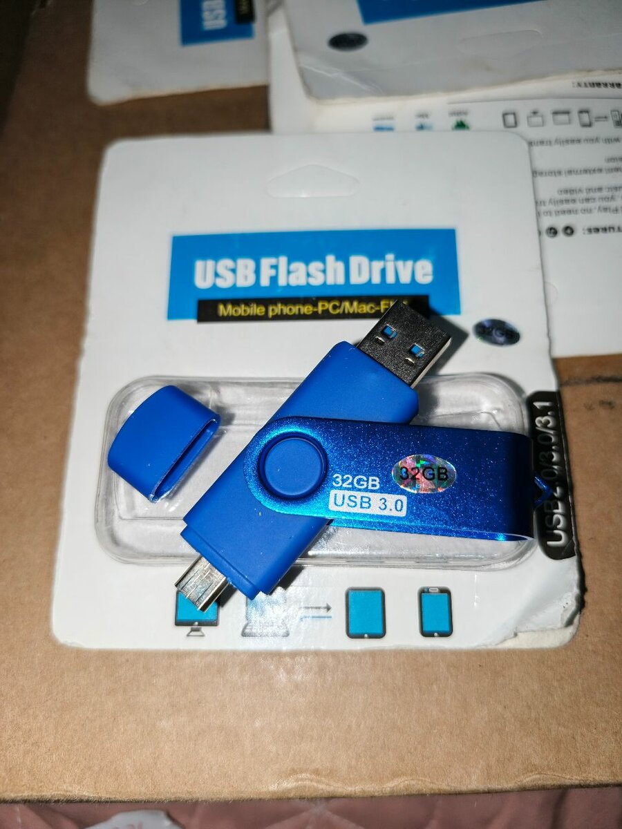Clé USB de 32 GB (modèle 2en1)