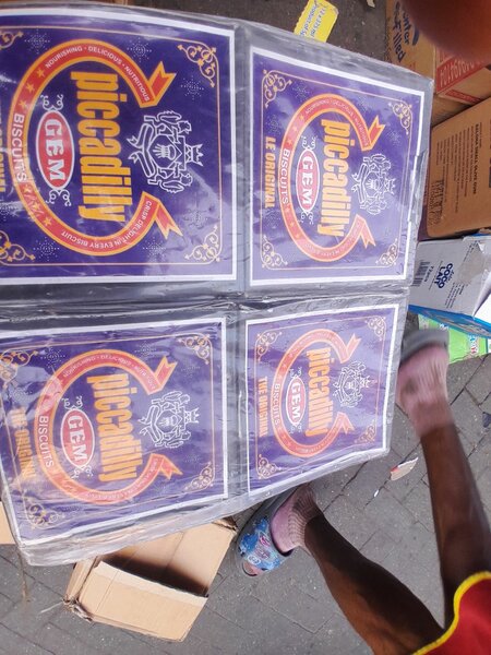 Picaddily gem biscuit