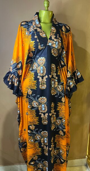 Robe à motifs floraux