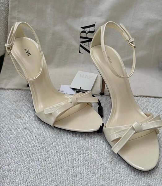 Sandales à talons ZARA beige femme