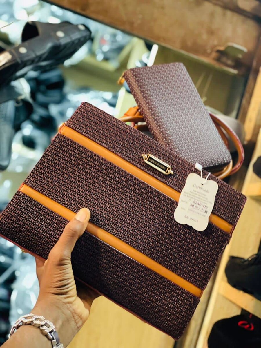 Sac à main élégant en cuir