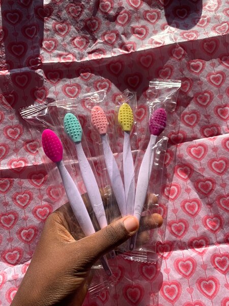 Brosses à dents colorées en silicone