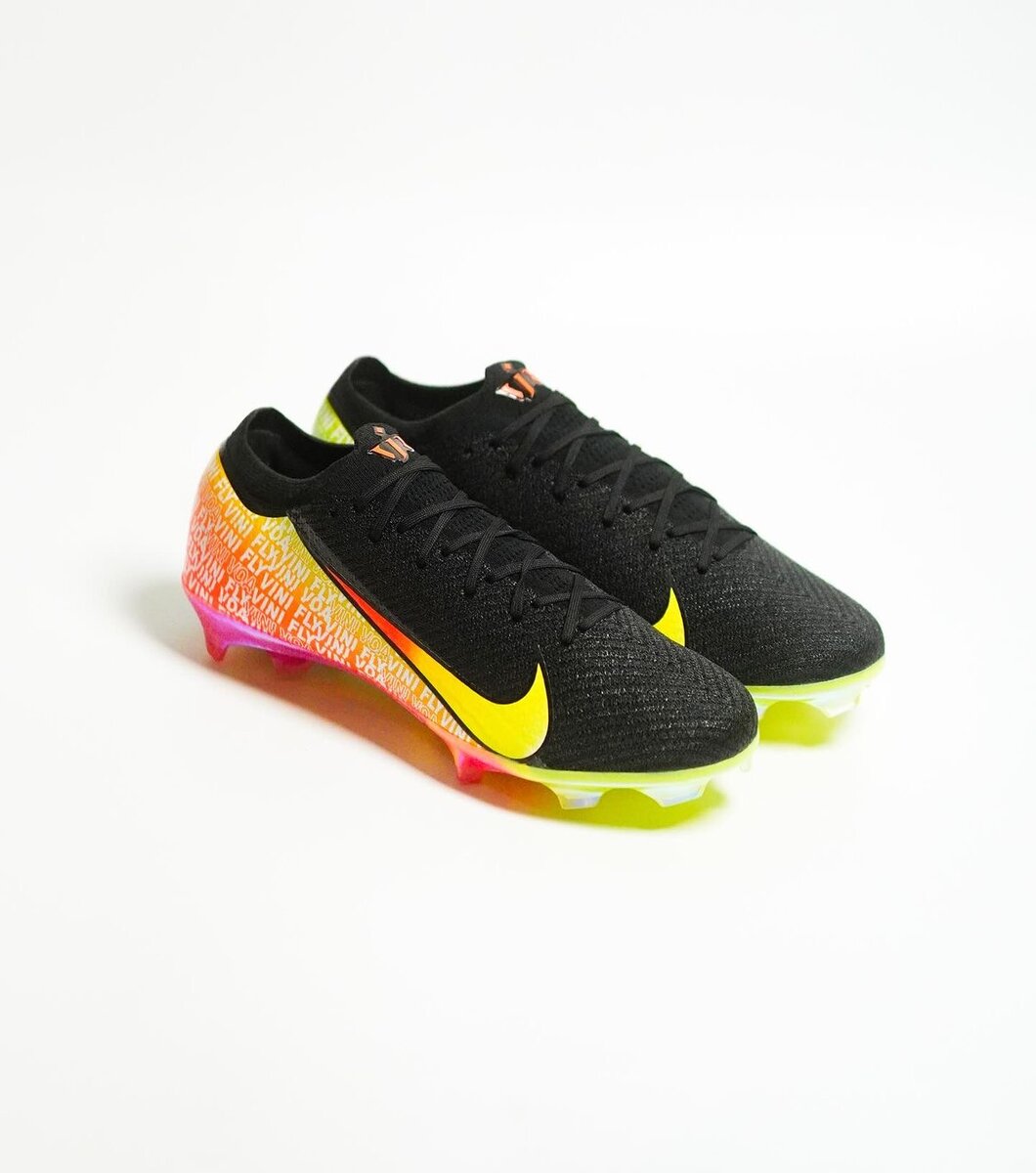 Chaussures de Football Dynamiques