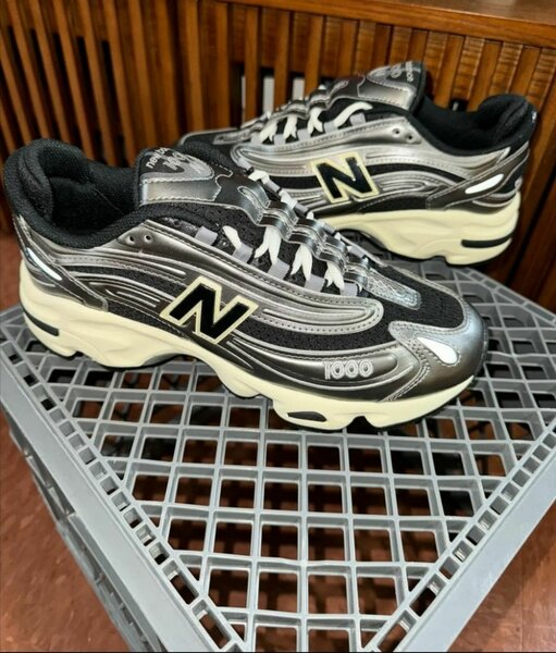 New Balance 1000