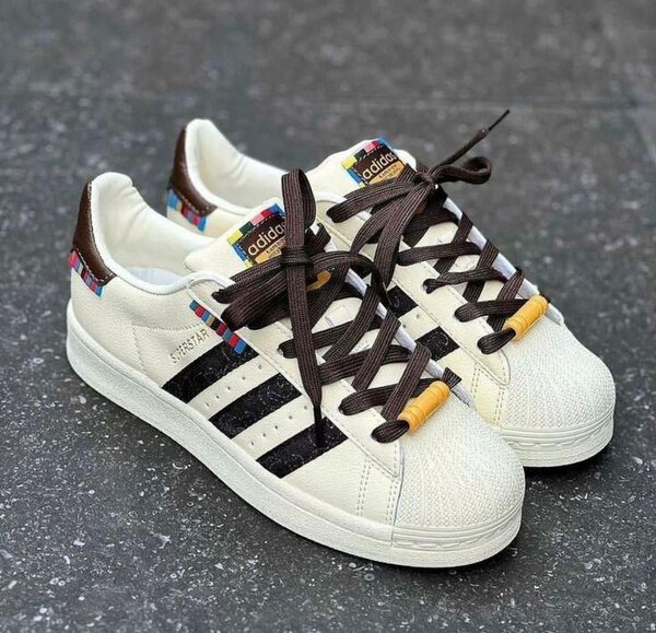 Chaussures Adidas Superstar pour hommes
