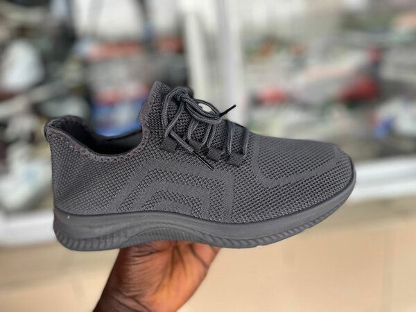 Baskets légères pour homme