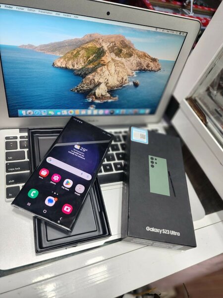 Samsung galaxie s23 ultra 256 giga et 8giga ram