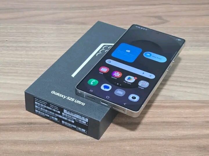 Galaxy S25 Ultra Smartphone